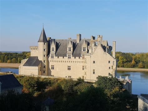 Il Centro di Arte Contemporanea Château de Montsoreau: Un gioiello d'arte contemporanea immerso nella bellezza della Valle della Loira!