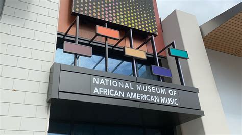 Il Museo della Musica di Nashville: Una Sinfonia di Storia e Arte per gli Amanti del Ritmo!