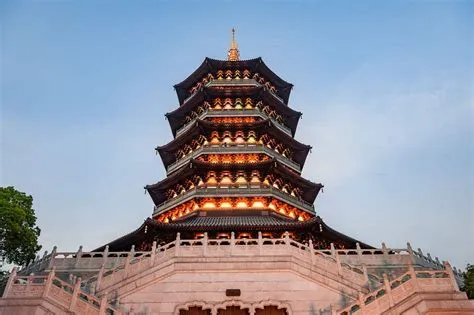  La Pagoda di Shanghang: Un gigante di legno e un rifugio per anime inquiete!